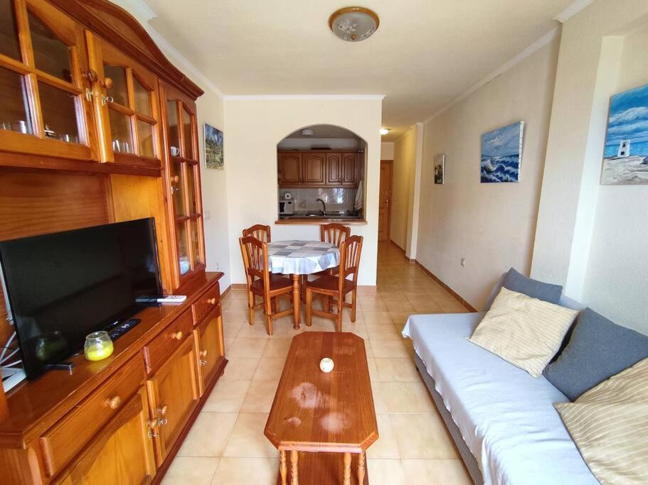 Apartamento Comodo A 300 Metros De La Playa ซานตาโปลา ภายนอก รูปภาพ