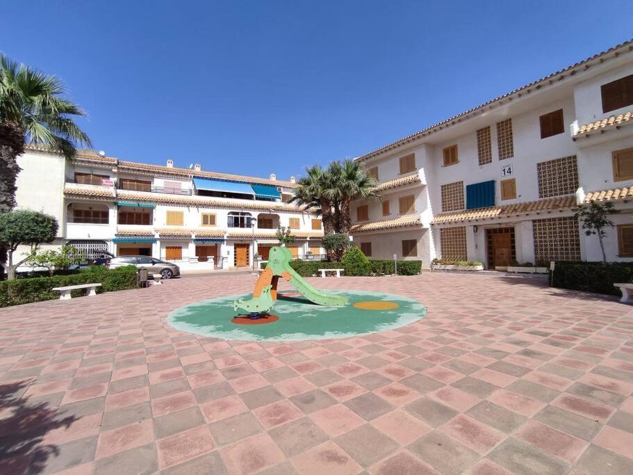Apartamento Comodo A 300 Metros De La Playa ซานตาโปลา ภายนอก รูปภาพ
