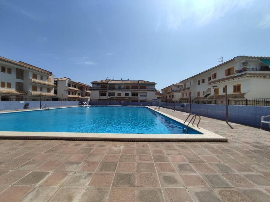 Apartamento Comodo A 300 Metros De La Playa ซานตาโปลา ภายนอก รูปภาพ