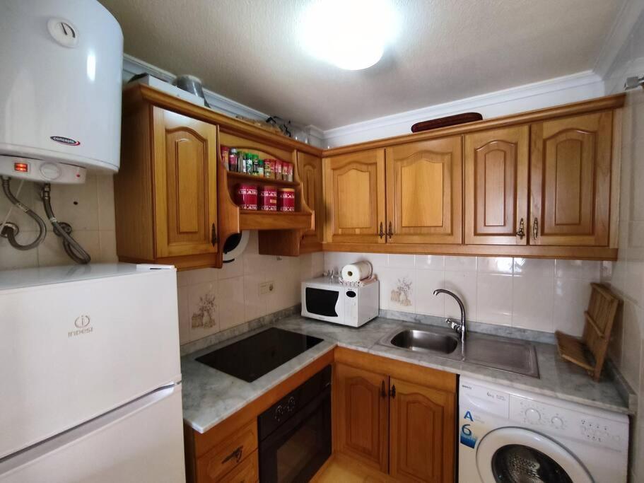 Apartamento Comodo A 300 Metros De La Playa ซานตาโปลา ภายนอก รูปภาพ