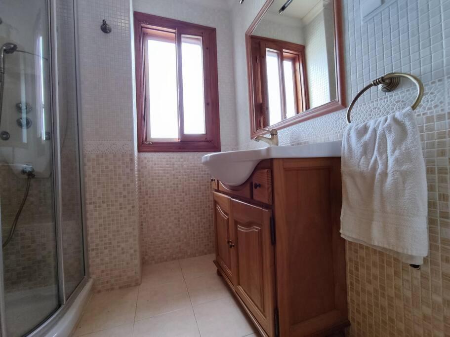 Apartamento Comodo A 300 Metros De La Playa ซานตาโปลา ภายนอก รูปภาพ