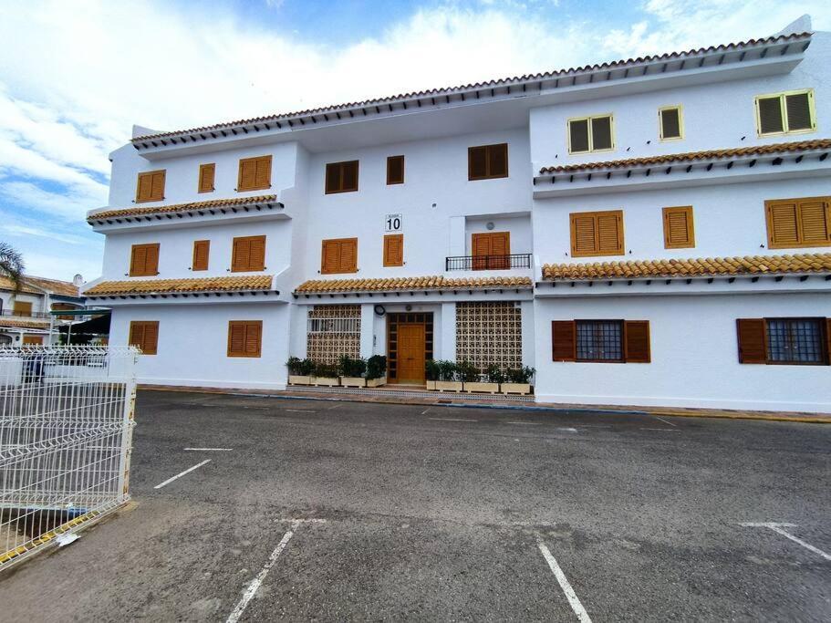 Apartamento Comodo A 300 Metros De La Playa ซานตาโปลา ภายนอก รูปภาพ