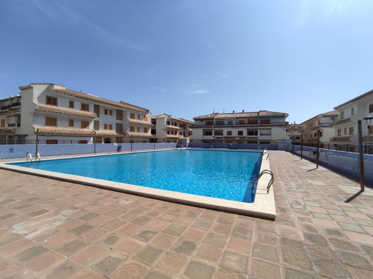 Apartamento Comodo A 300 Metros De La Playa ซานตาโปลา ภายนอก รูปภาพ