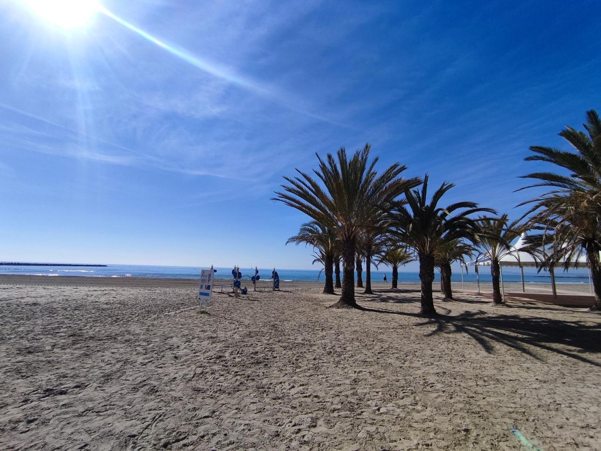 Apartamento Comodo A 300 Metros De La Playa ซานตาโปลา ภายนอก รูปภาพ